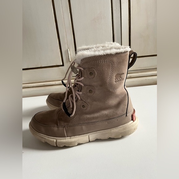 Women’s Sorel Explorer Il Joan Waterproof Faux Fur Lined Boot Light Tawny tan 6 - Picture 1 of 9
